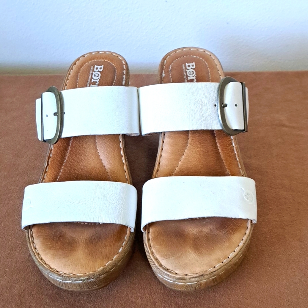 White Leather Strappy Sandals size 9 Slip On Wedge